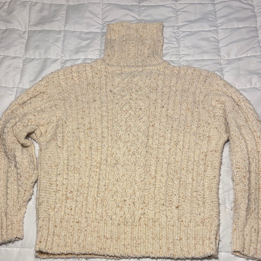 Lizsport Vintage Cozy Cable Knit Turtleneck Sweater - Picture 9 of 9